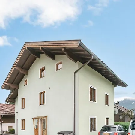 In Lengdorf Near Slopes 度假居